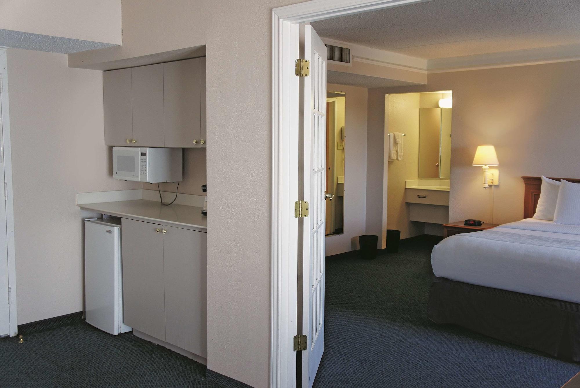 La Quinta Inn By Wyndham Clute Lake Jackson Eksteriør billede
