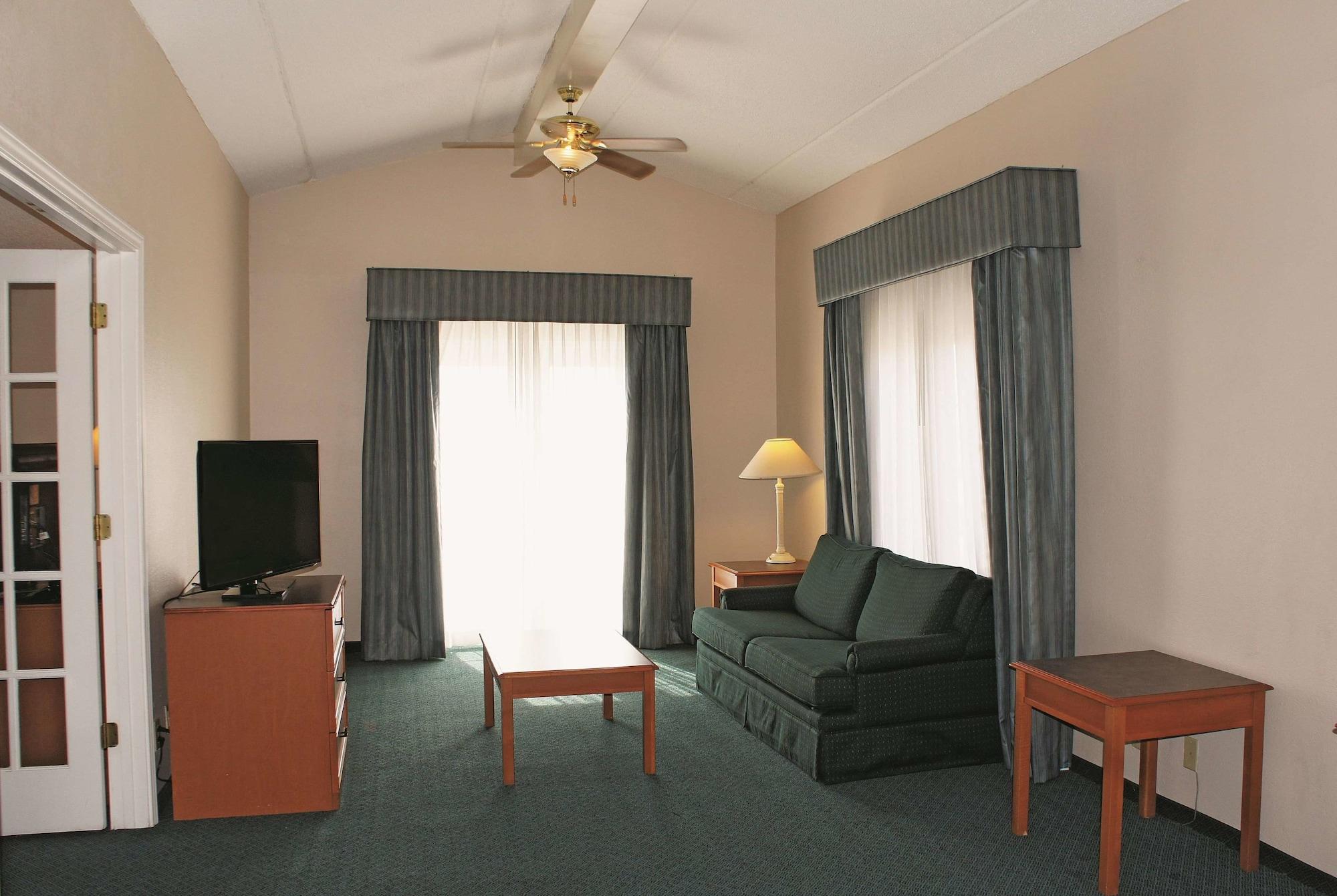 La Quinta Inn By Wyndham Clute Lake Jackson Eksteriør billede