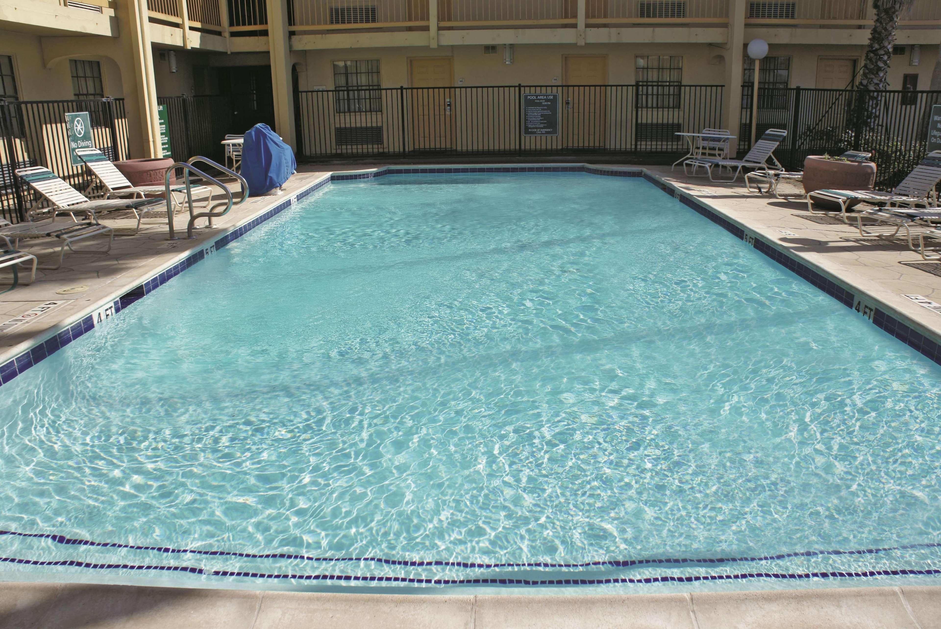 La Quinta Inn By Wyndham Clute Lake Jackson Eksteriør billede